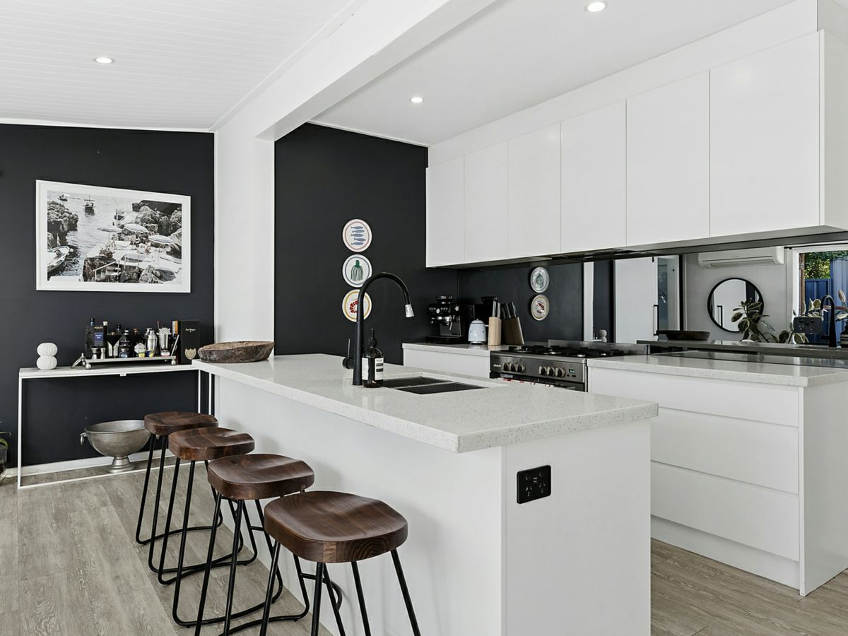 53A Pacific Street, Caringbah South - image 3