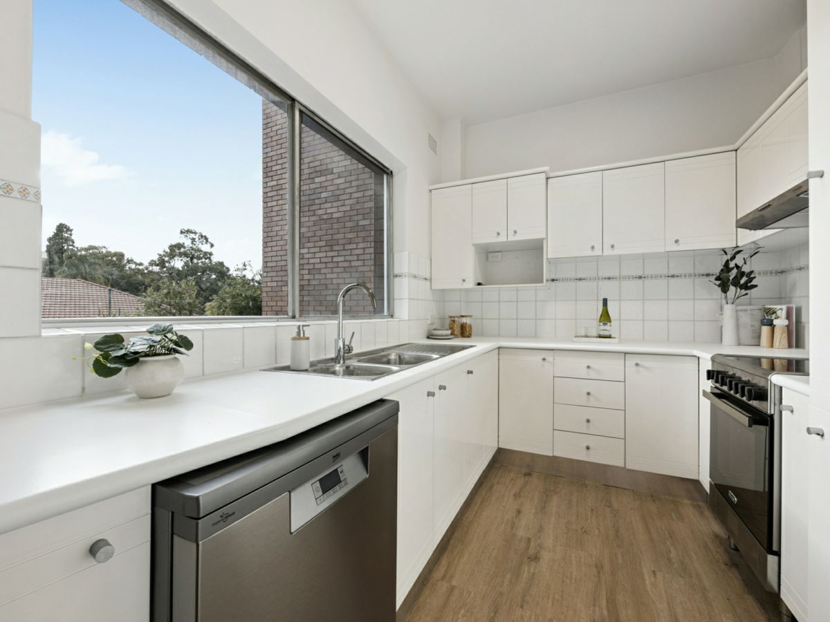 8/19 Hercules Road, Brighton-Le-Sands - image 3