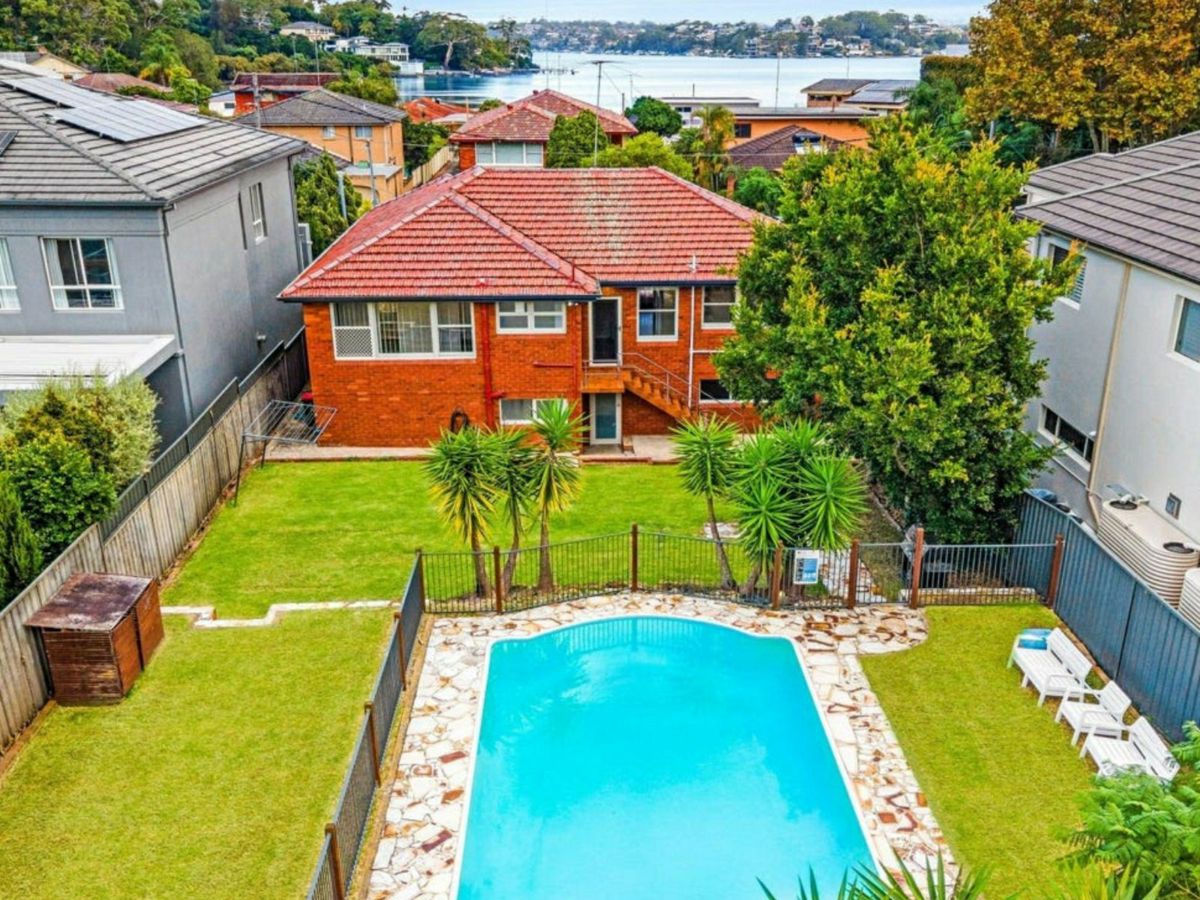 15A Merriman Street, Kyle Bay - image 1