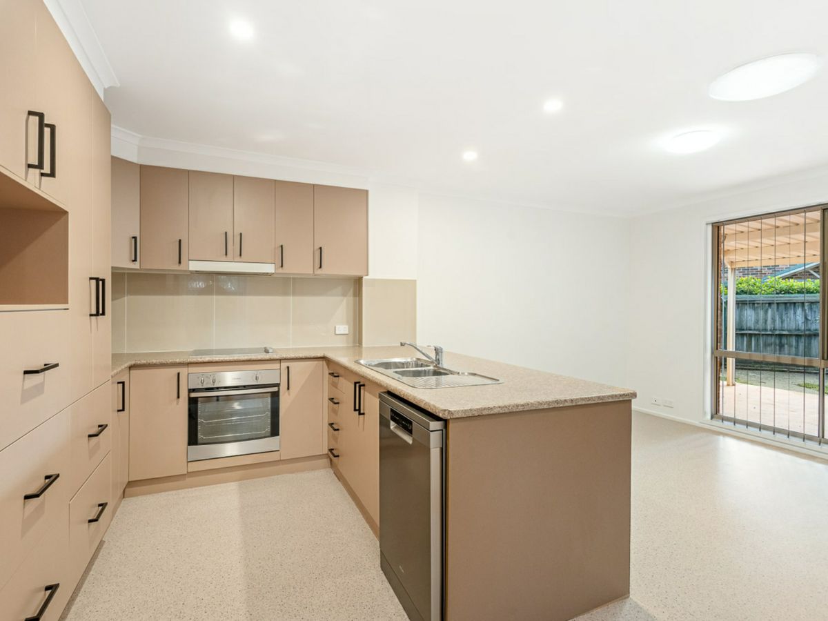 13/11 Owen Jones Road, Menai - image 2