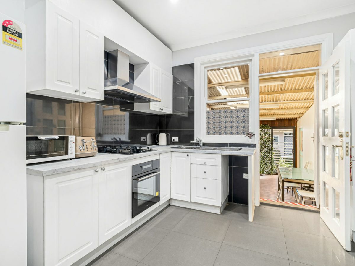 377 West Botany Street, Rockdale - image 1