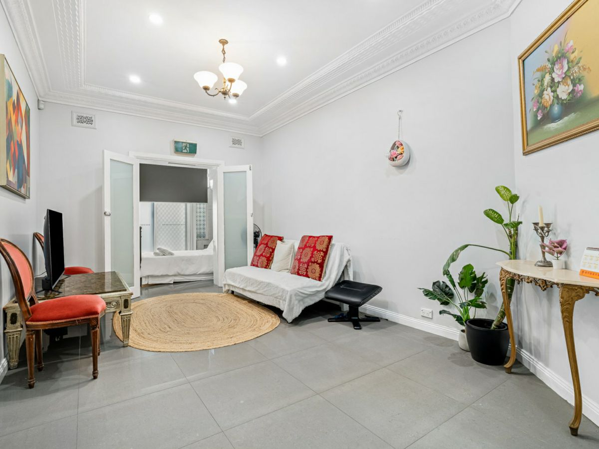 377 West Botany Street, Rockdale - image 2