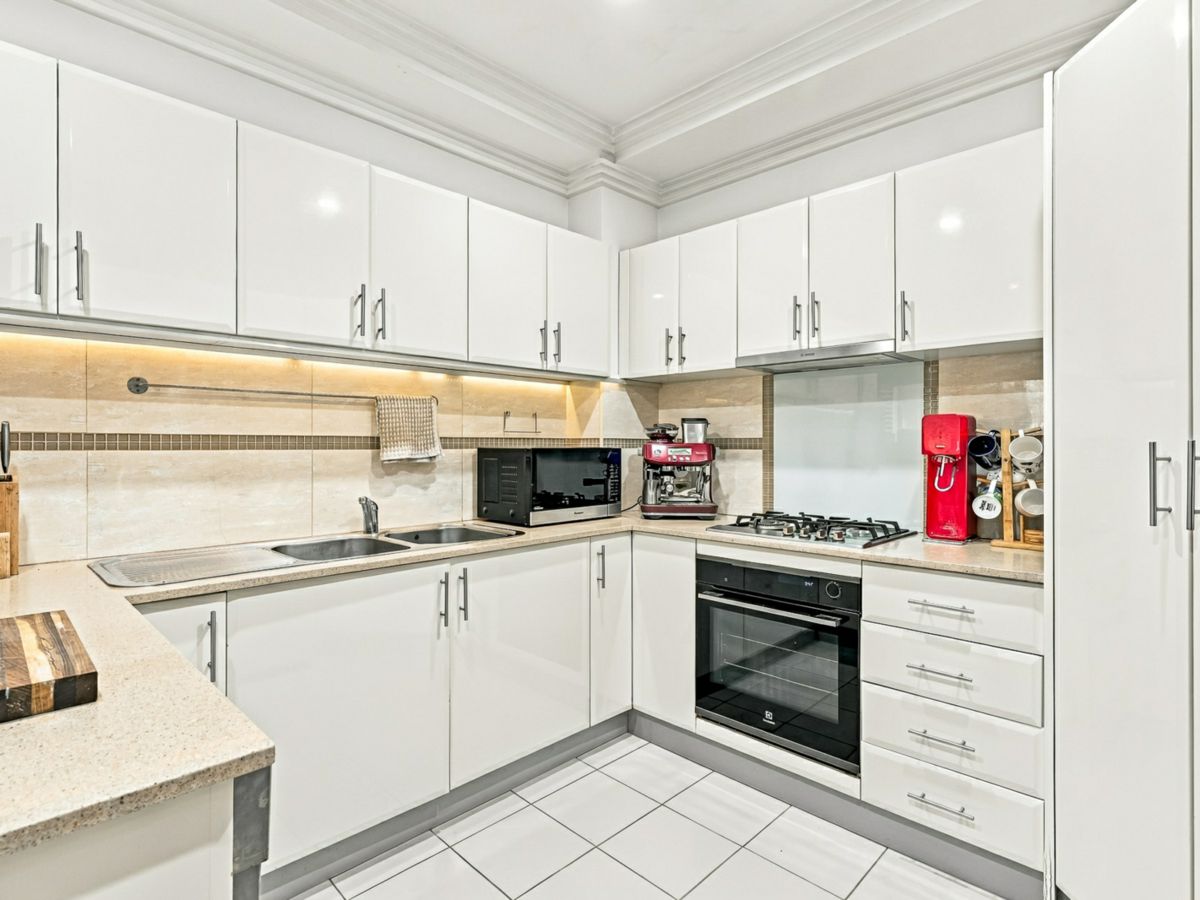 1/74 Woniora Road, Hurstville - image 3