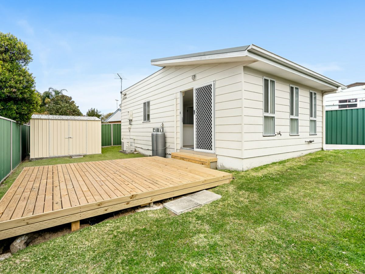 122A Woronora Road, Engadine - image 1