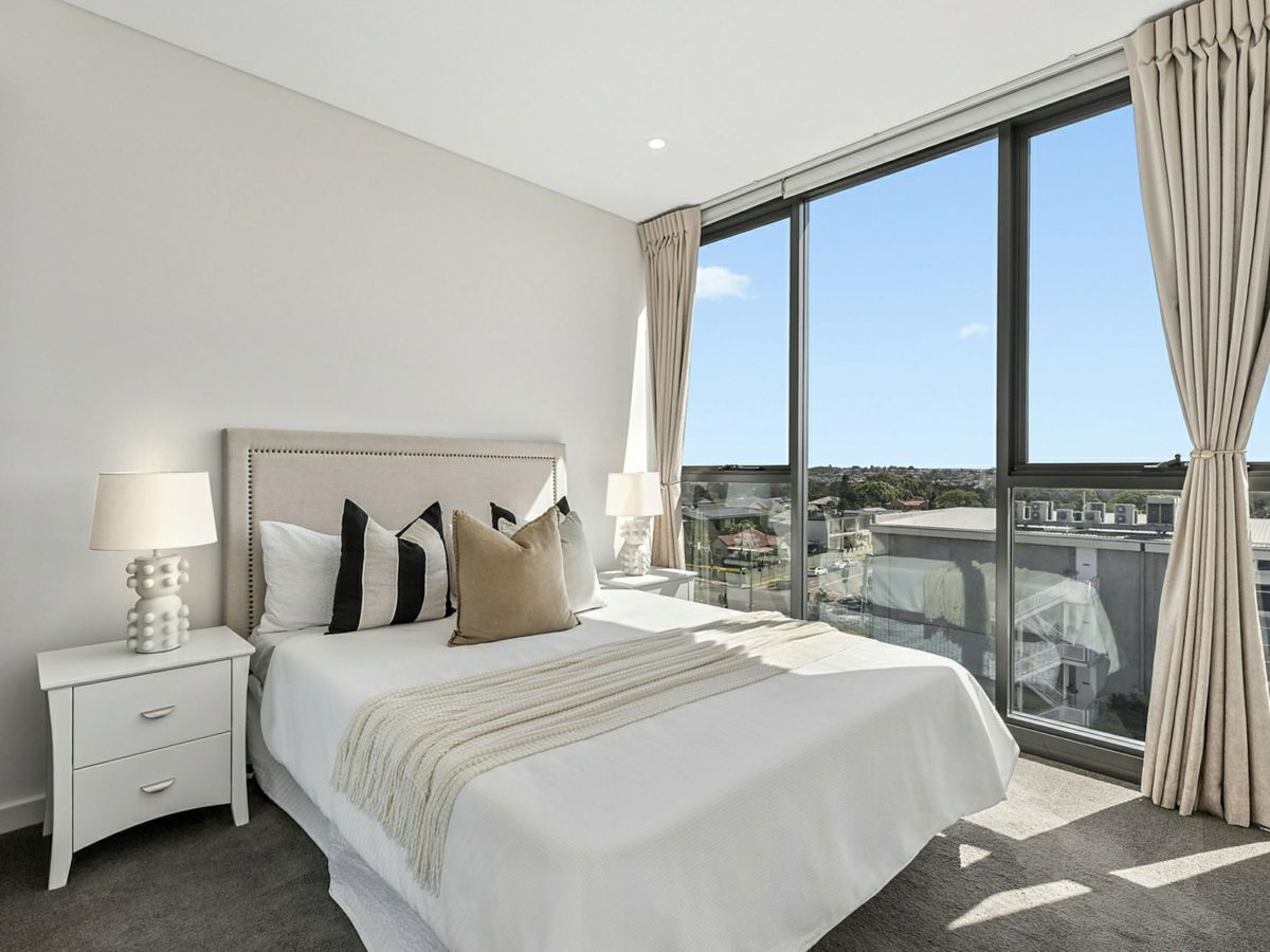 711/15 Garrigarrang Avenue, Kogarah - image 2
