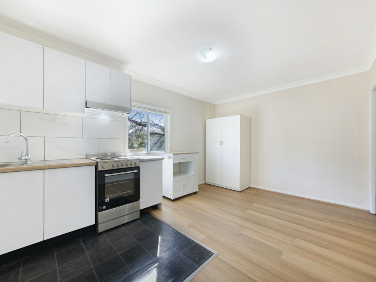 70 Carlingford Road, Carlingford - image 1