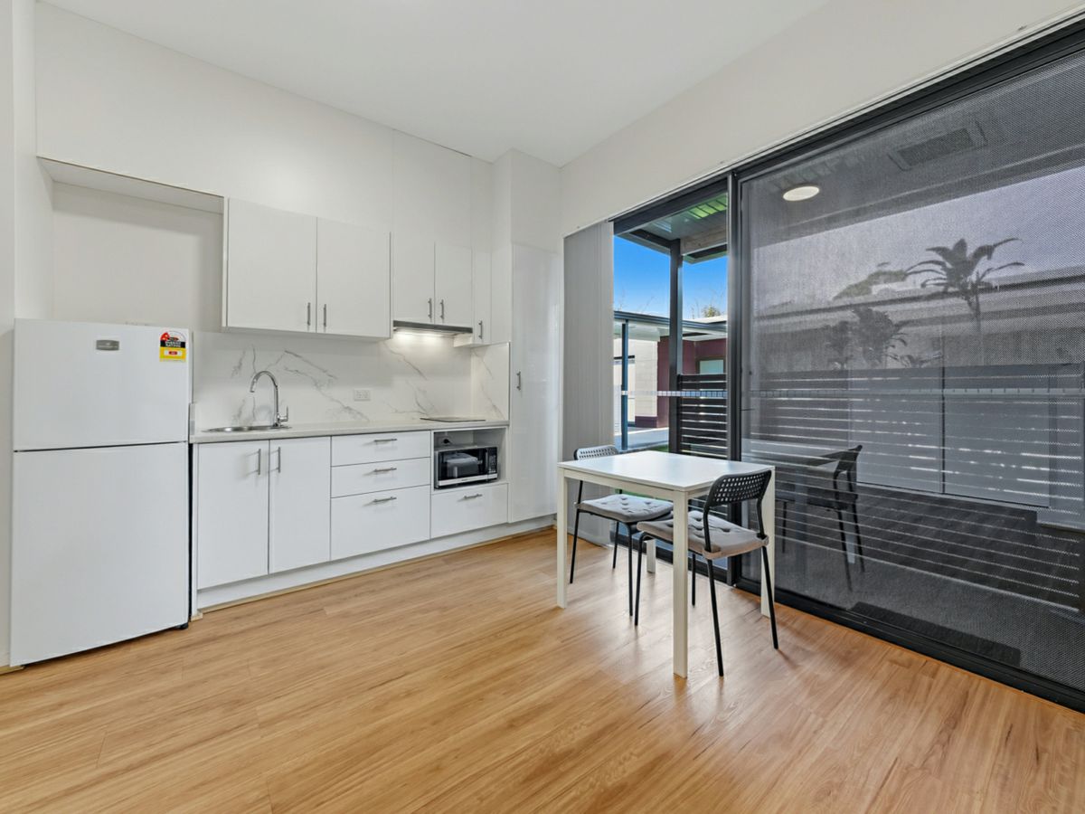 6/190 Sailors Bay Road, Northbridge - image 2