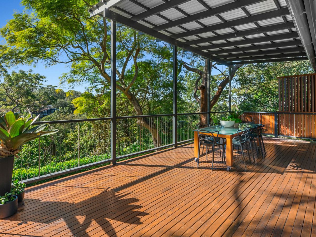 138 Grandview Drive, Newport - image 1