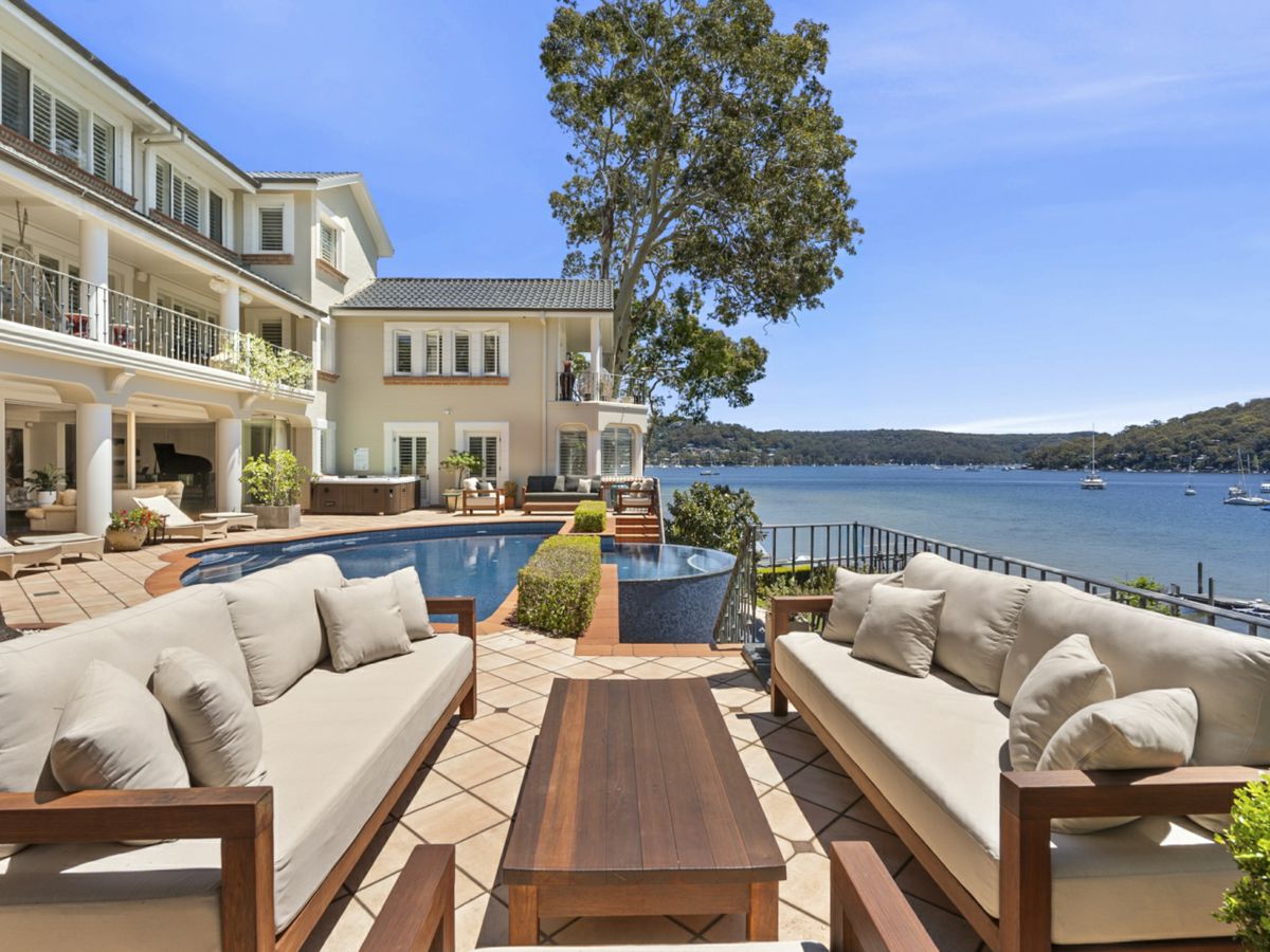 92-94 Prince Alfred Parade, Newport - image 1