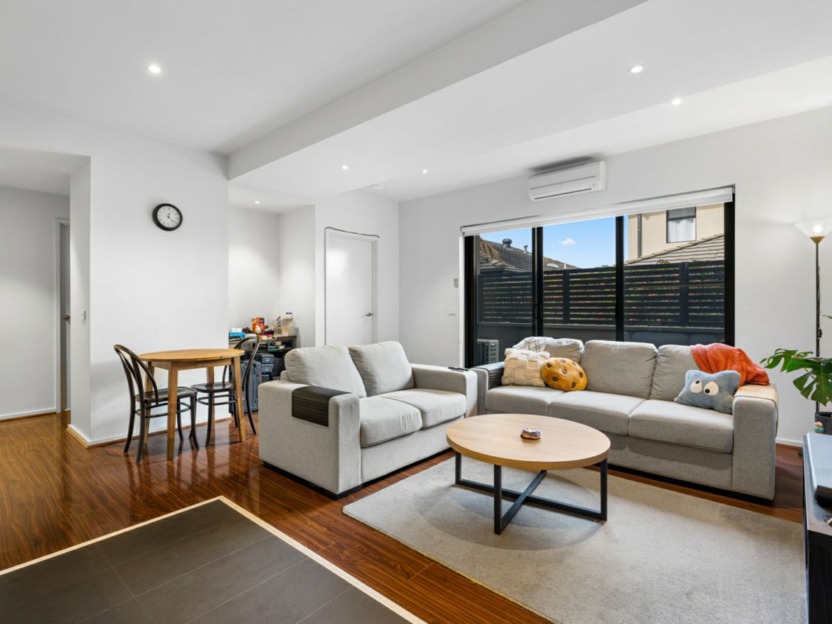 8/1161 Nepean Highway, Highett - image 1