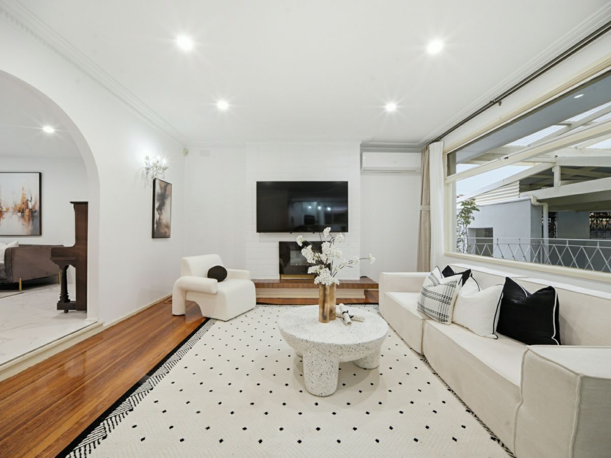 20 Barton Street, Doncaster East - image 1