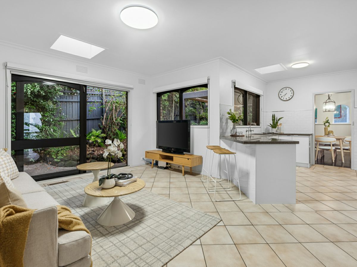 20 Ranleigh Rise, Templestowe Lower - image 3
