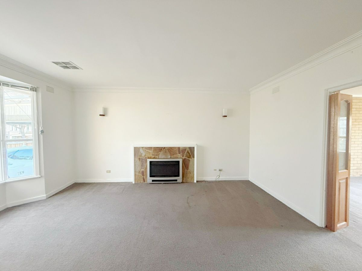 5 Woodhouse Road, Doncaster East - image 2