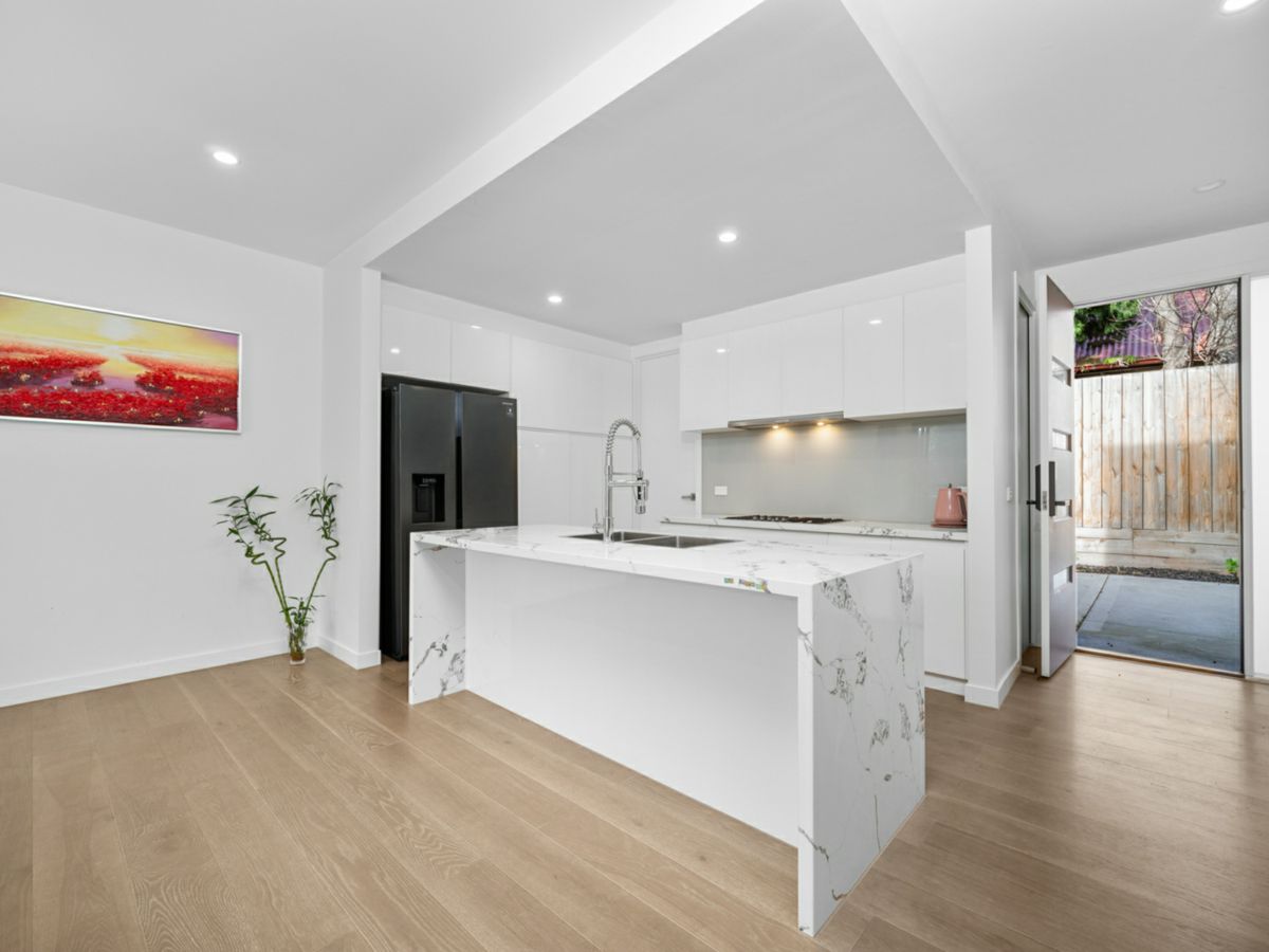 4/112 Princess Street, Kew - image 2