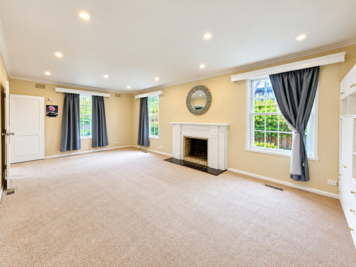 11 Crawford Road, Templestowe Lower - image 2