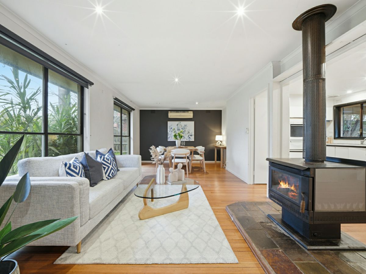 62 Cambden Park Parade, Ferntree Gully - image 3