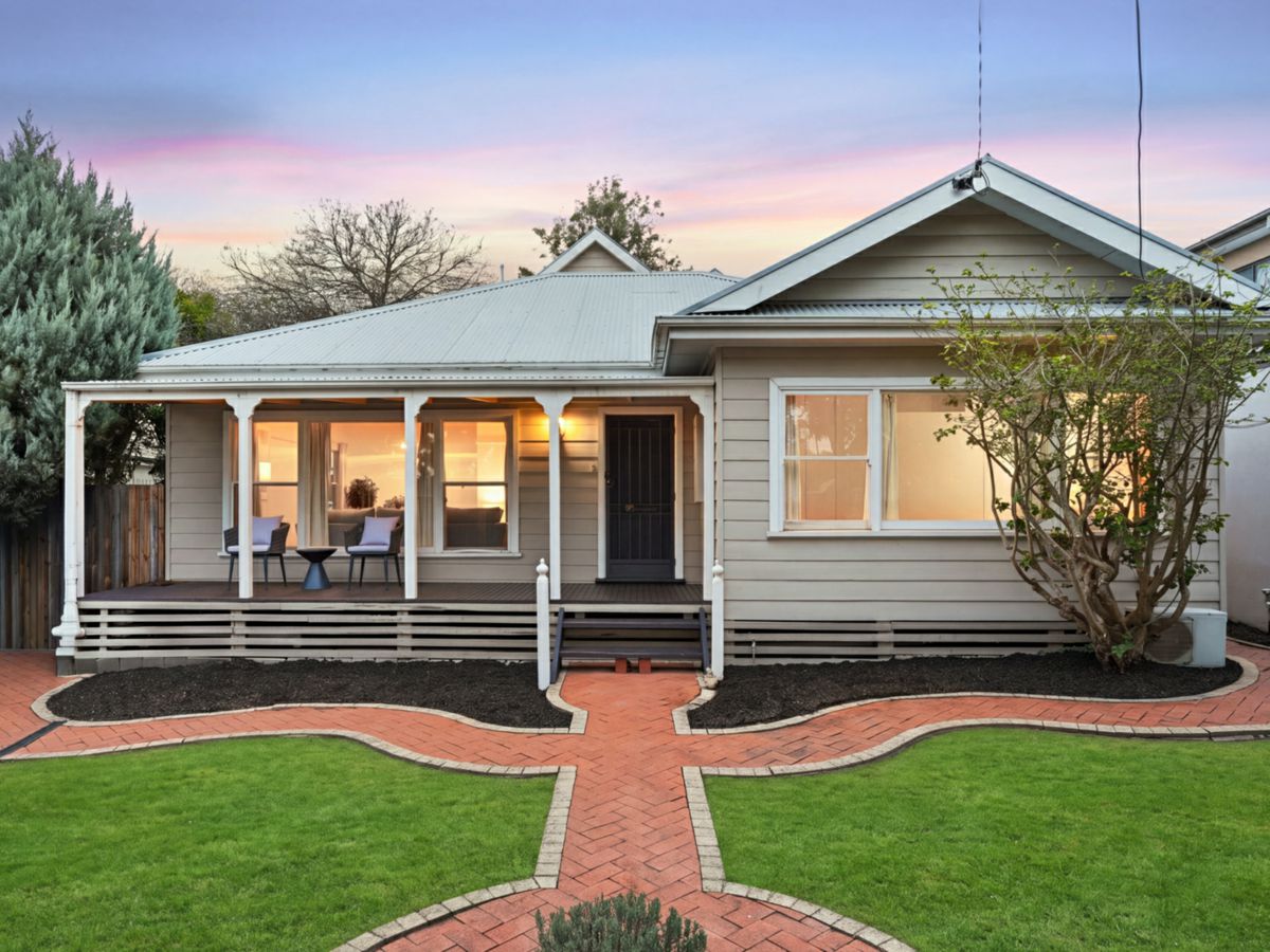 35 Charlotte Street, Blackburn South - image 1