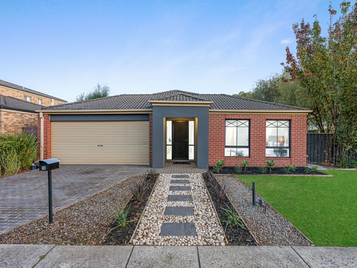 13 Findon Way, Berwick - image 1