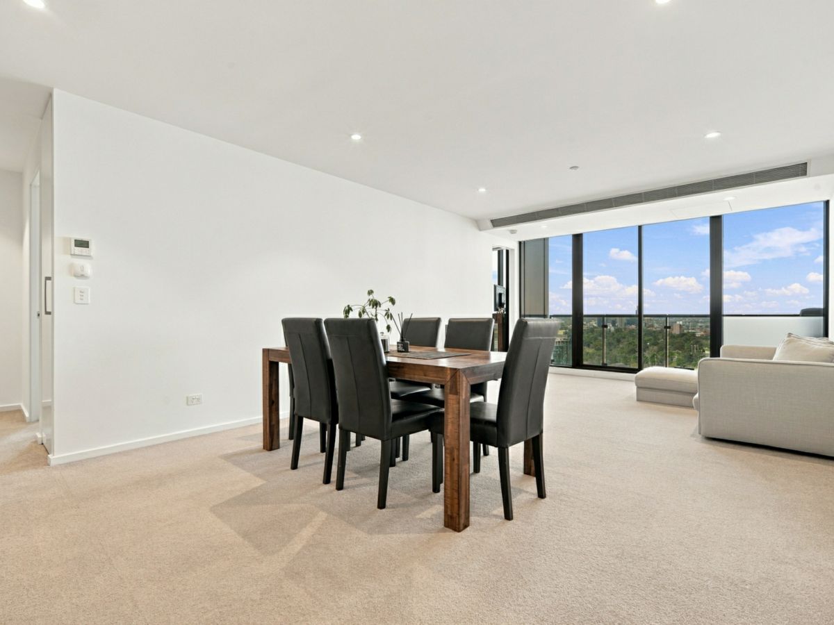 3311/60 Kavanagh Street, Southbank - image 1