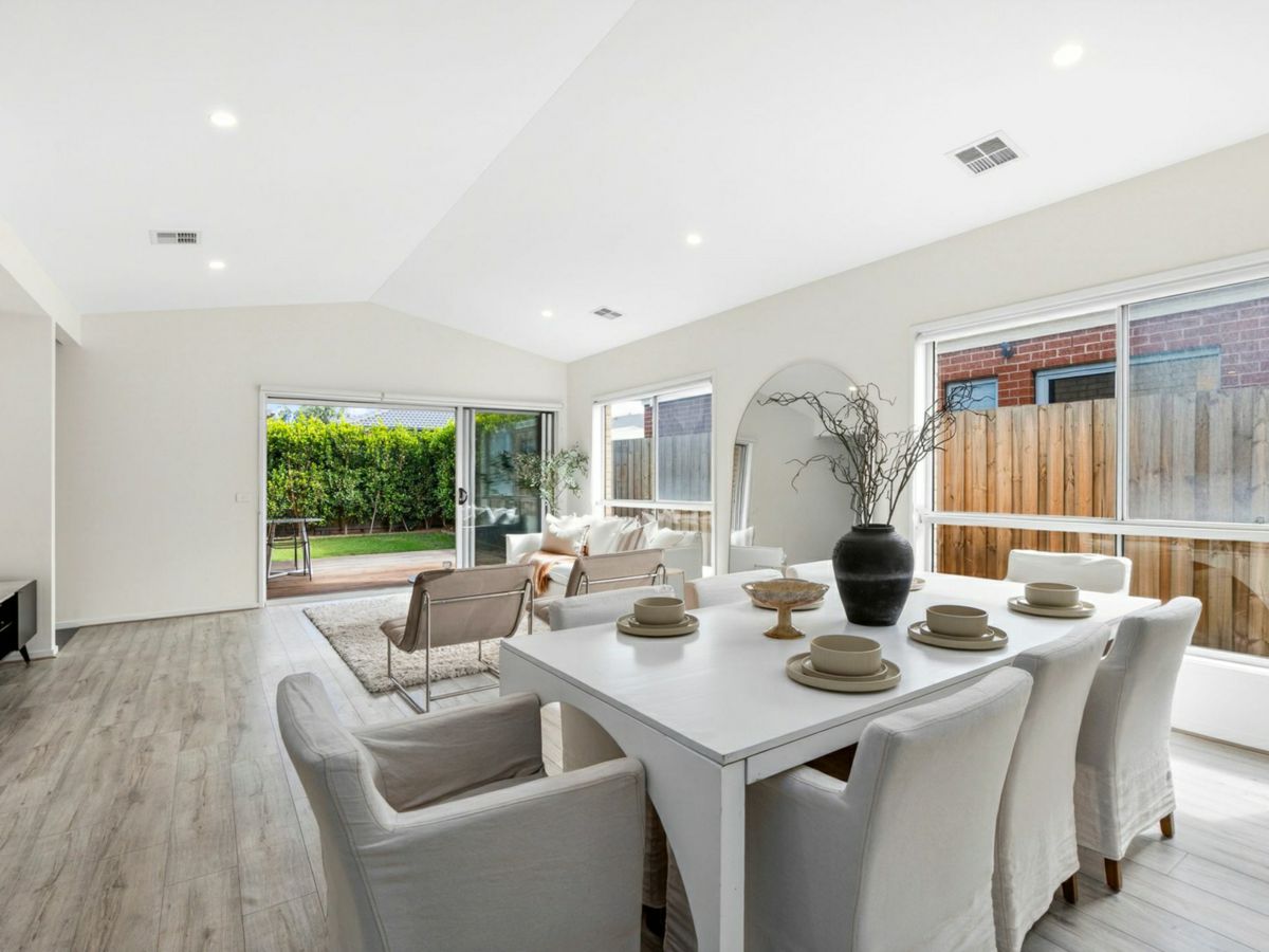 15 Conifer Street, ARMSTRONG CREEK