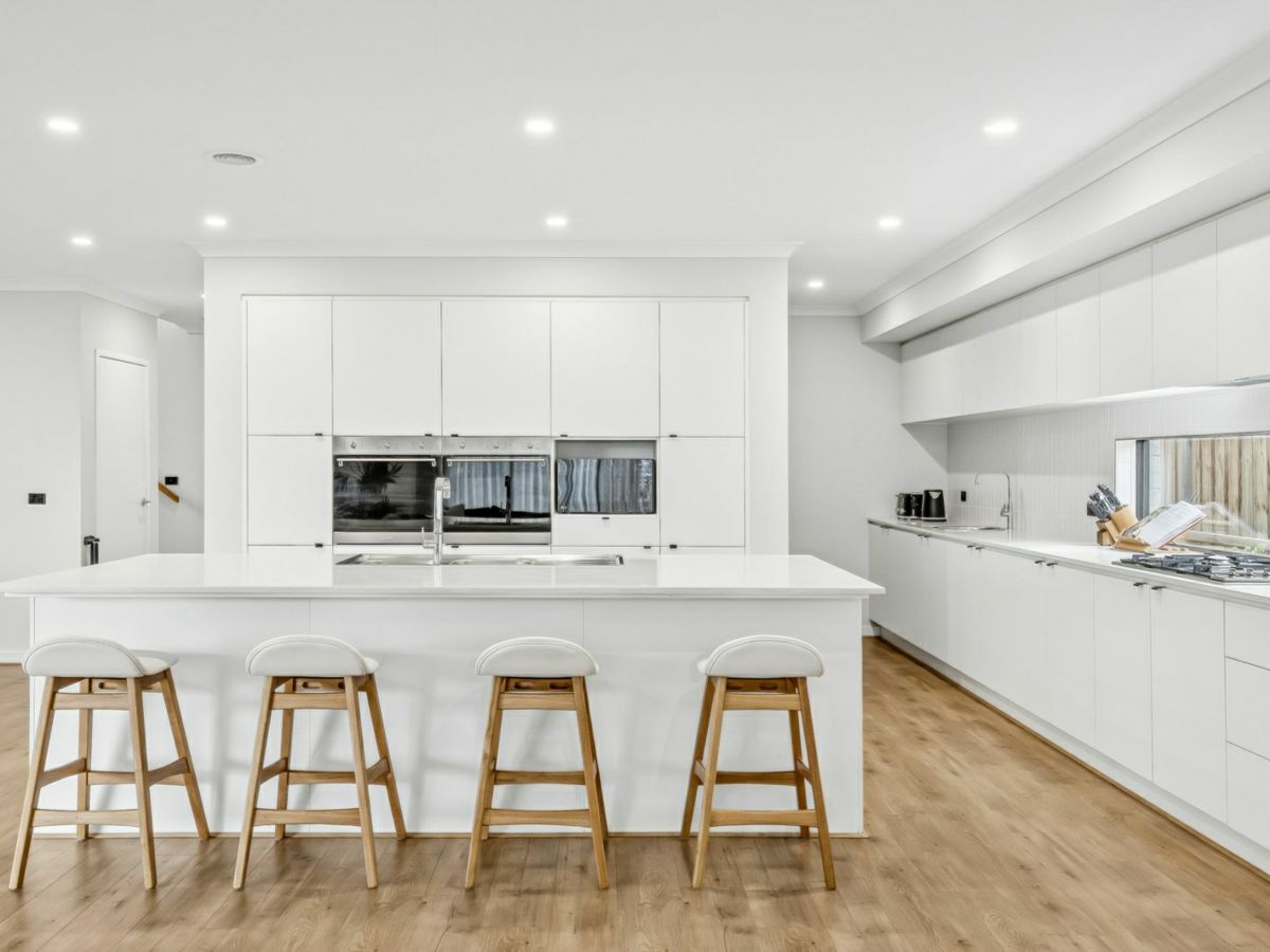 35 Sevenhill Drive, Mount Duneed - image 2