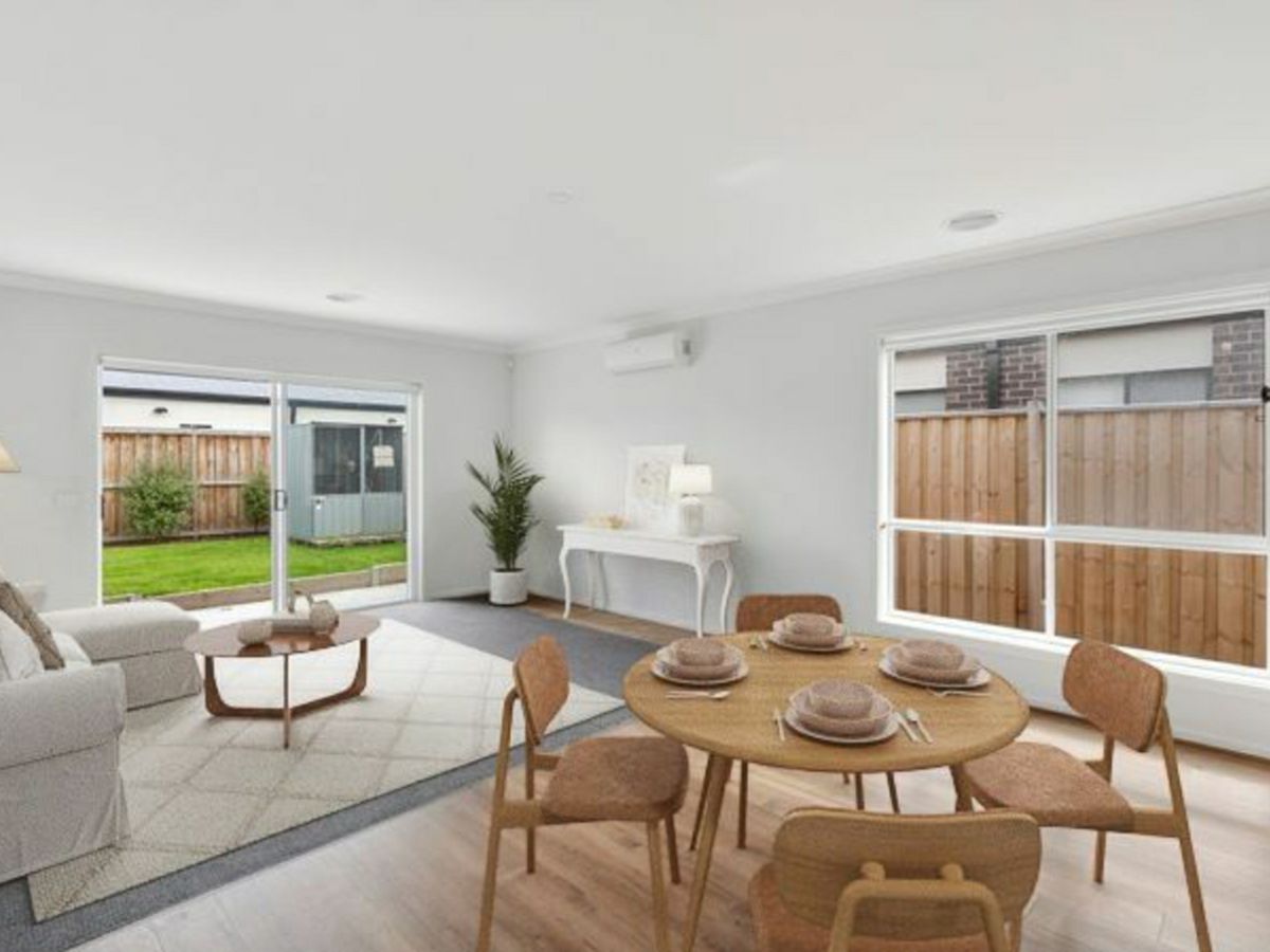 368 Charlemont Road, Armstrong Creek - image 3