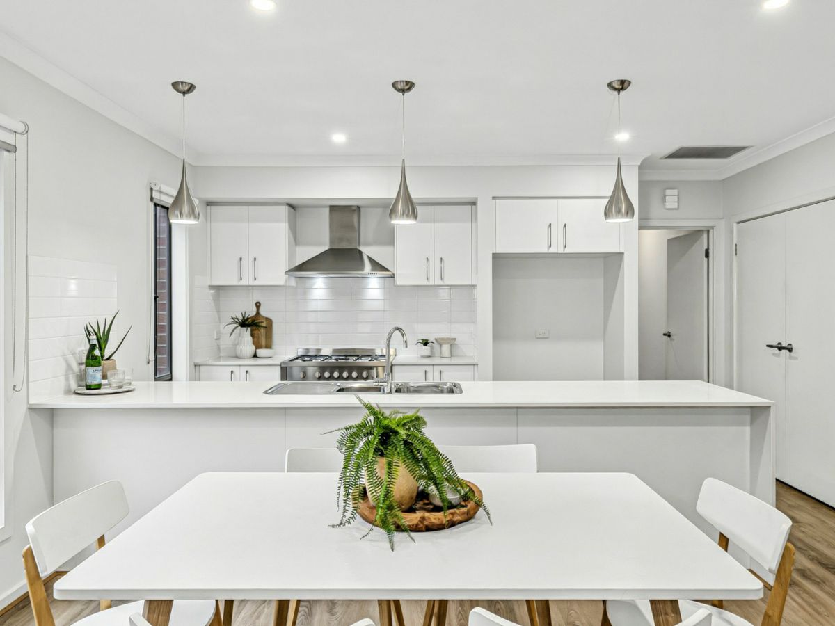 26 McArthur Crescent, Armstrong Creek - image 2