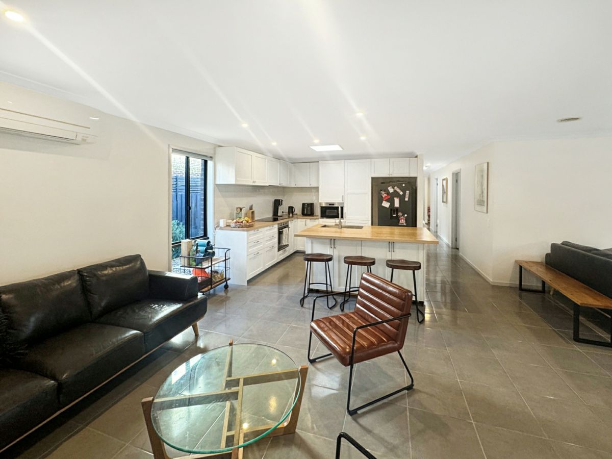 161 Warralily Boulevard, Armstrong Creek - image 3