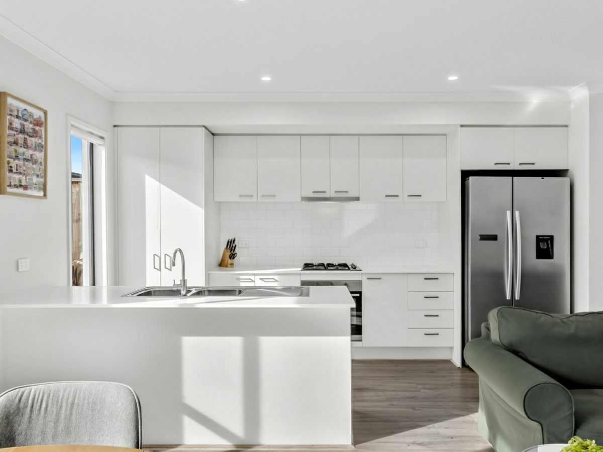 8 Nova Walk, Mount Duneed - image 1