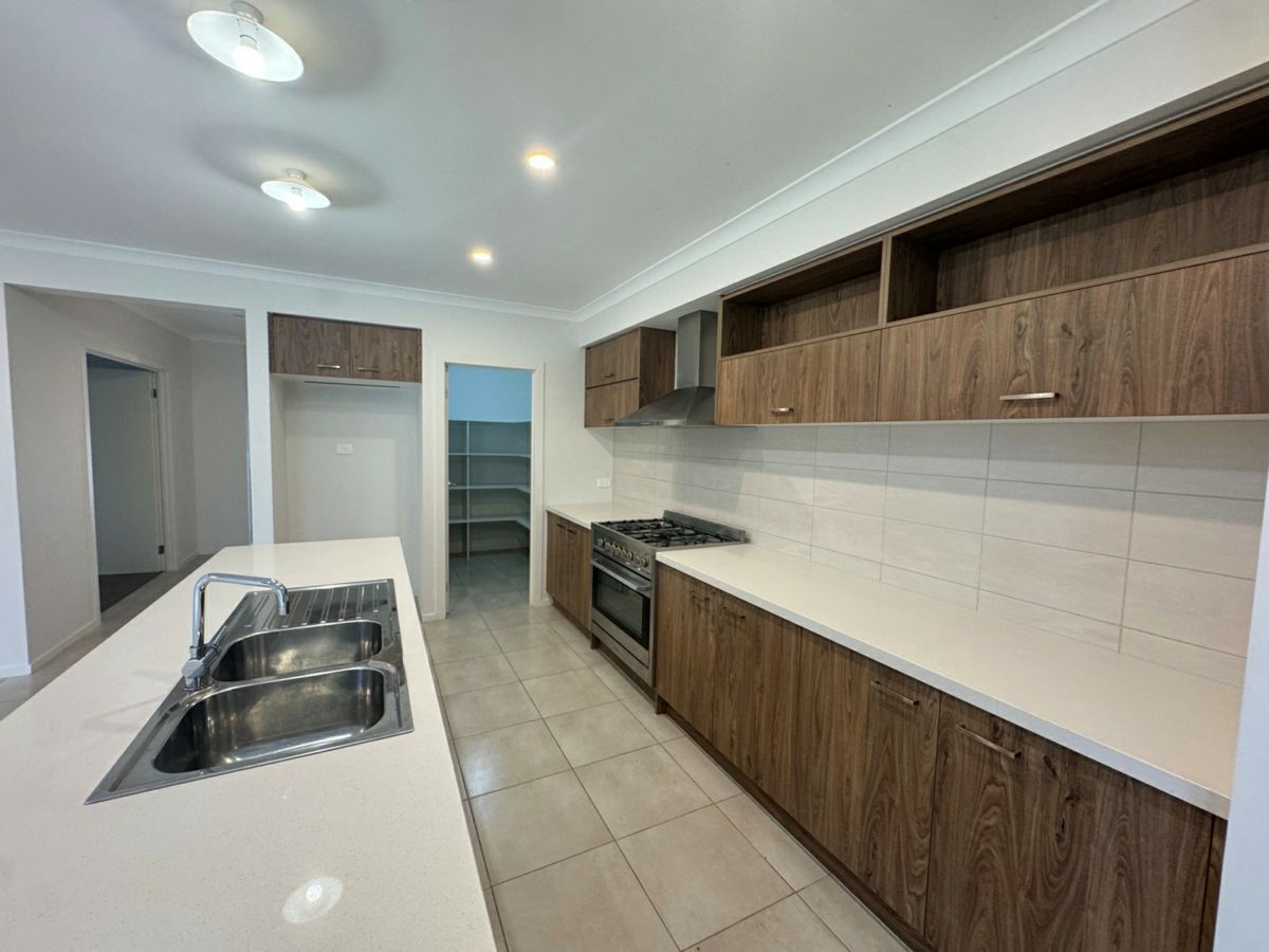 21 Rowands Street, Mount Duneed - image 2