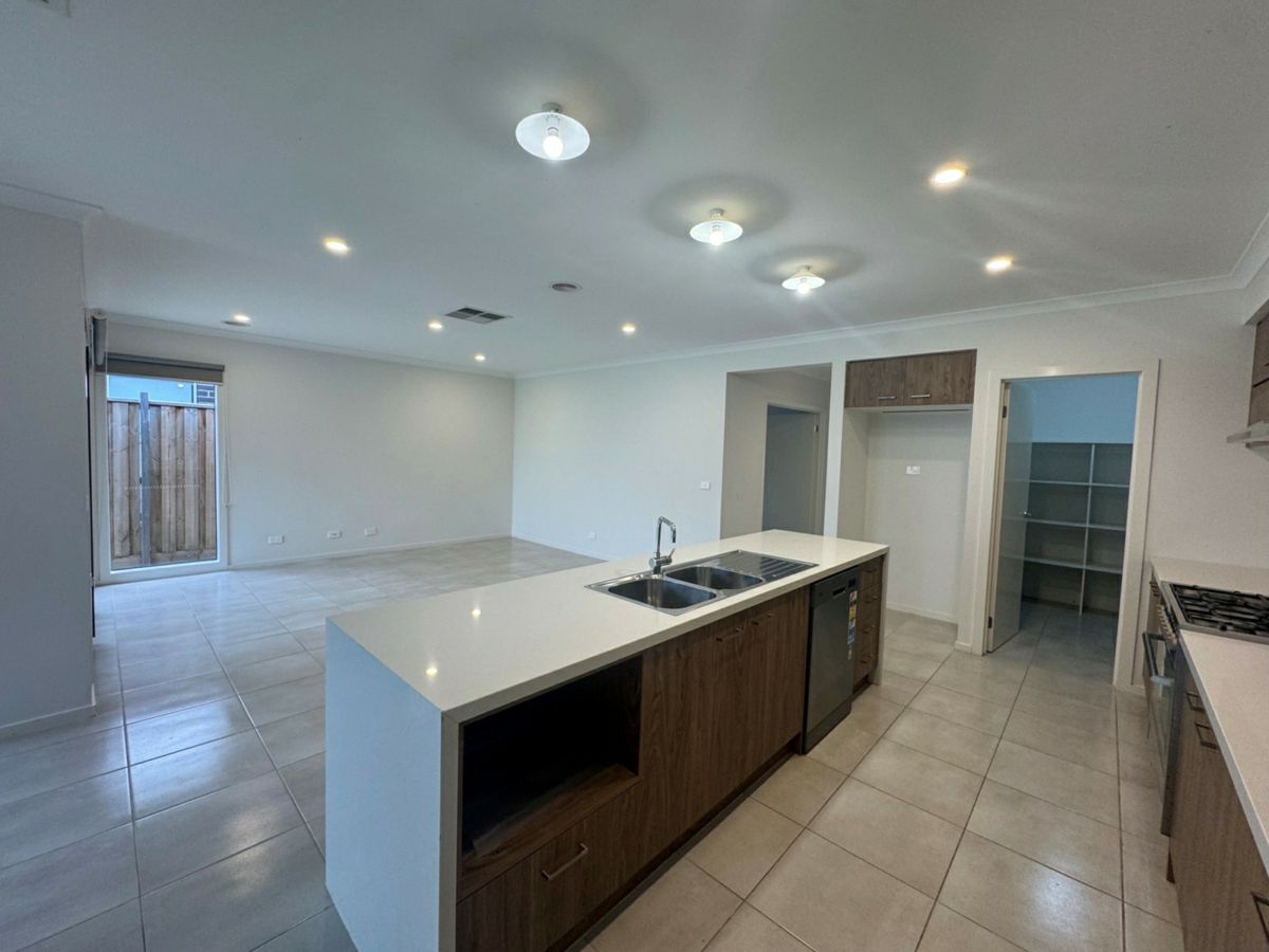 21 Rowands Street, Mount Duneed - image 3