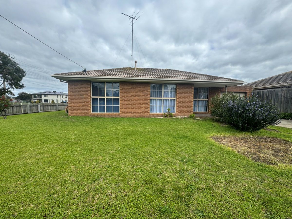 1/112 Coppards Road, Whittington - image 1
