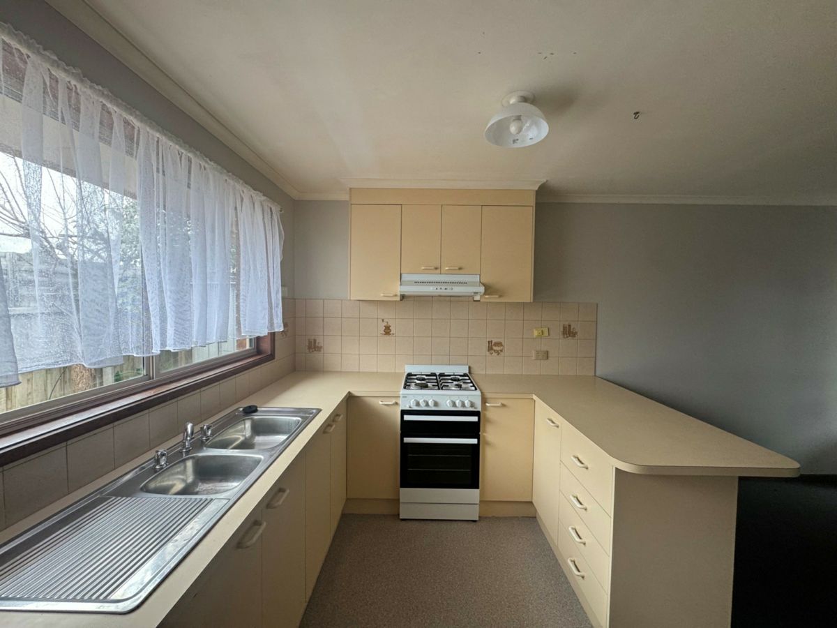 1/112 Coppards Road, Whittington - image 2