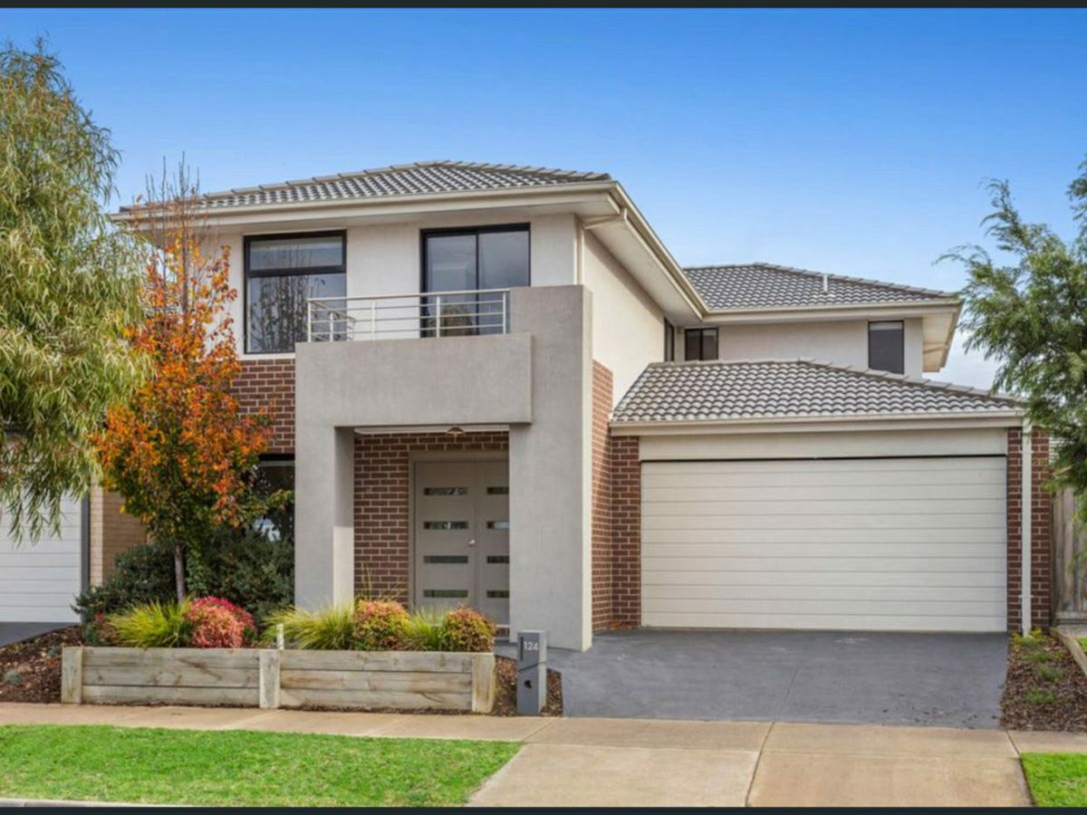 124 Sovereign Drive, Mount Duneed - image 1