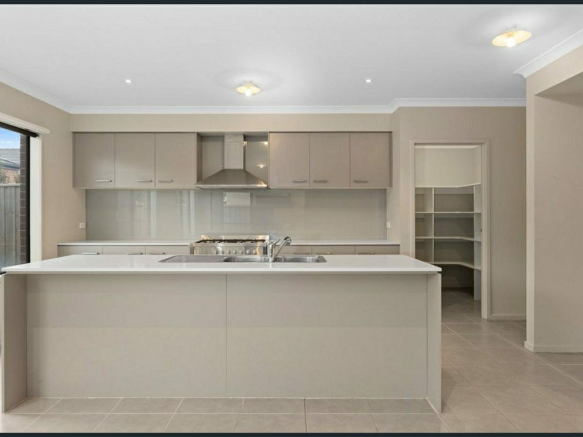 124 Sovereign Drive, Mount Duneed - image 3