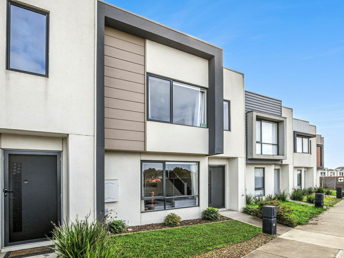10 Milligan Circuit, Charlemont - image 1