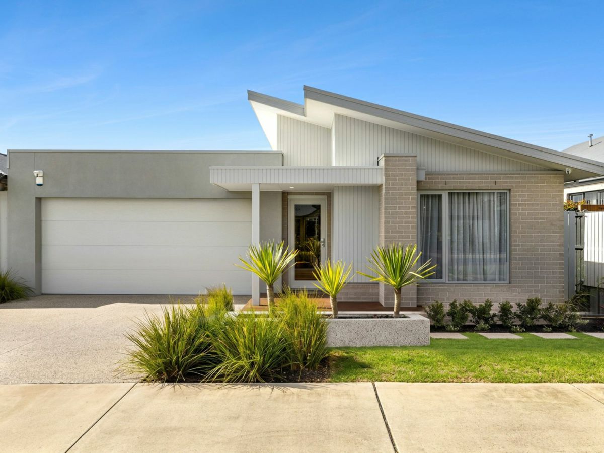 229 Sovereign Drive, Mount Duneed - image 1