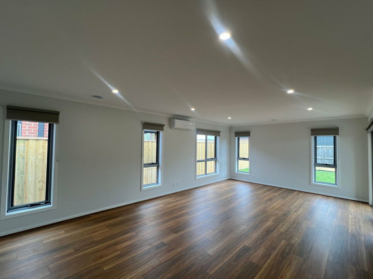 16 Devesha Drive, Armstrong Creek - image 2