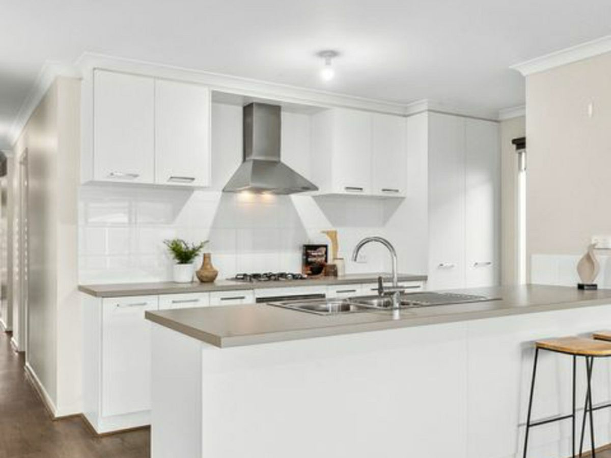 26 Mandalay Avenue, Armstrong Creek - image 3