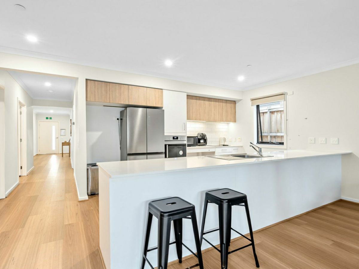 8 Raam Circuit, Armstrong Creek - image 2