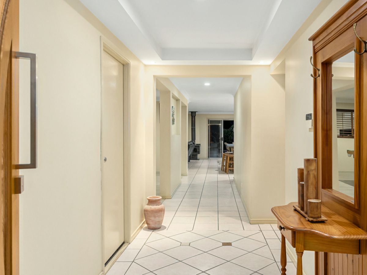 16 Alexandra Close, Flinders View - image 2