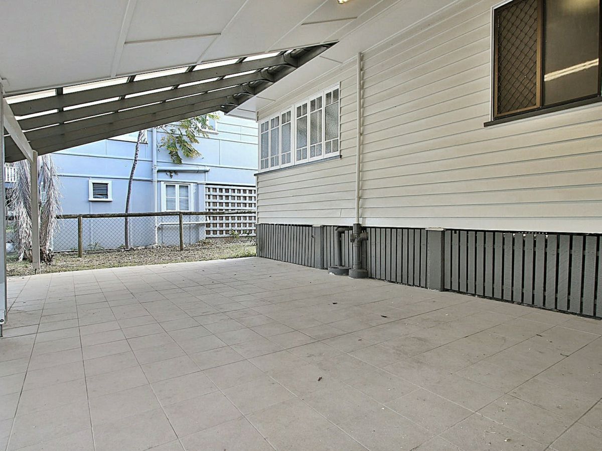 22B Moffatt Street, Ipswich - image 2