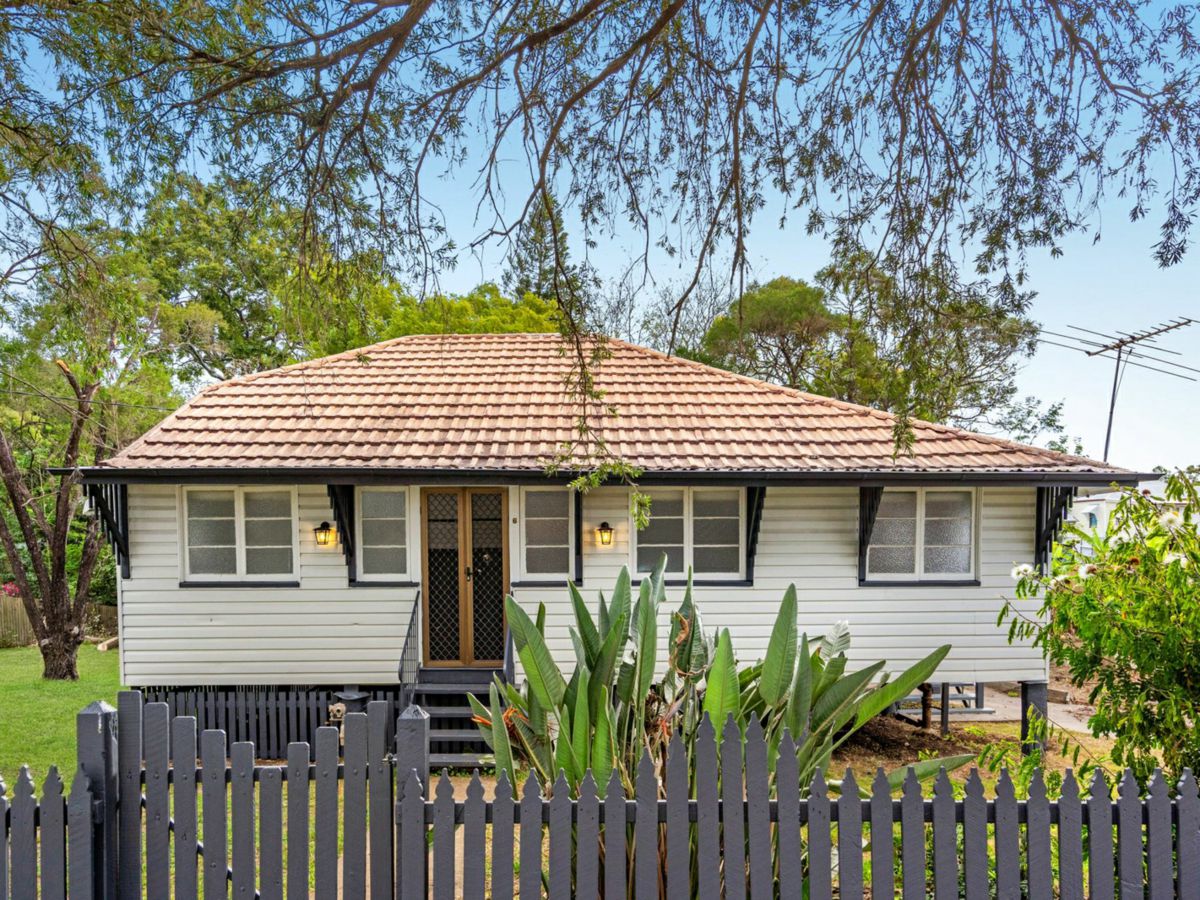 6 England Street, East Ipswich - image 1