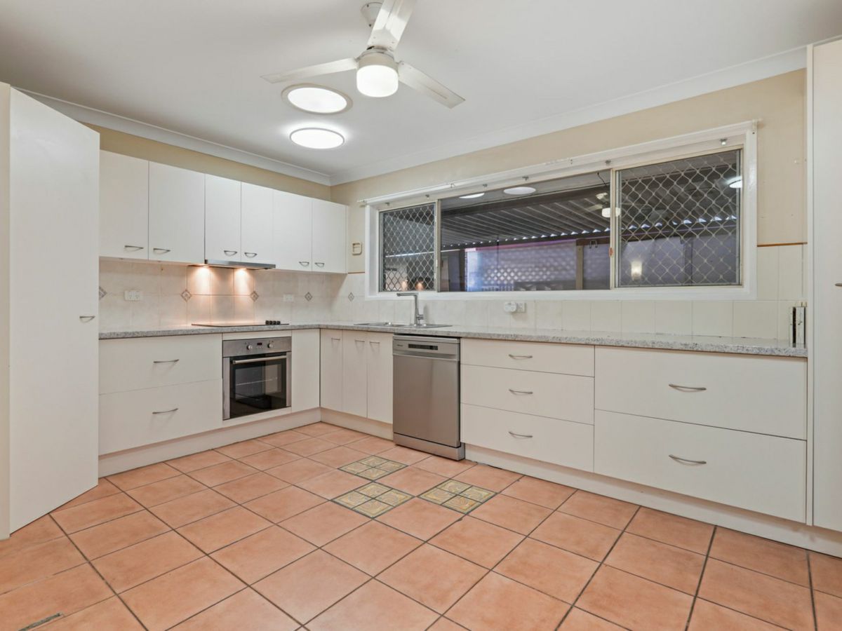 8 Horton Street, Bundamba - image 3