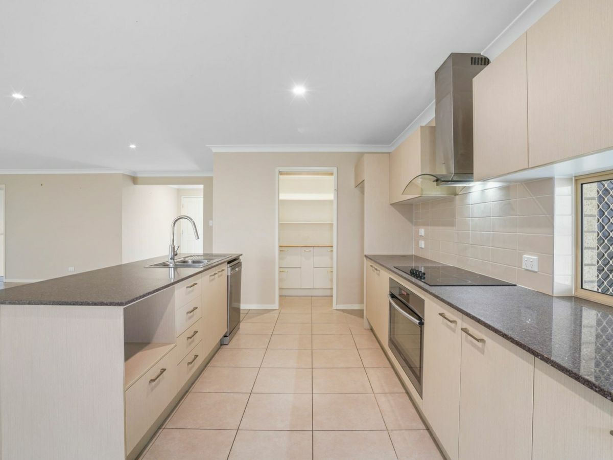 11 Aden Place, Deebing Heights - image 3