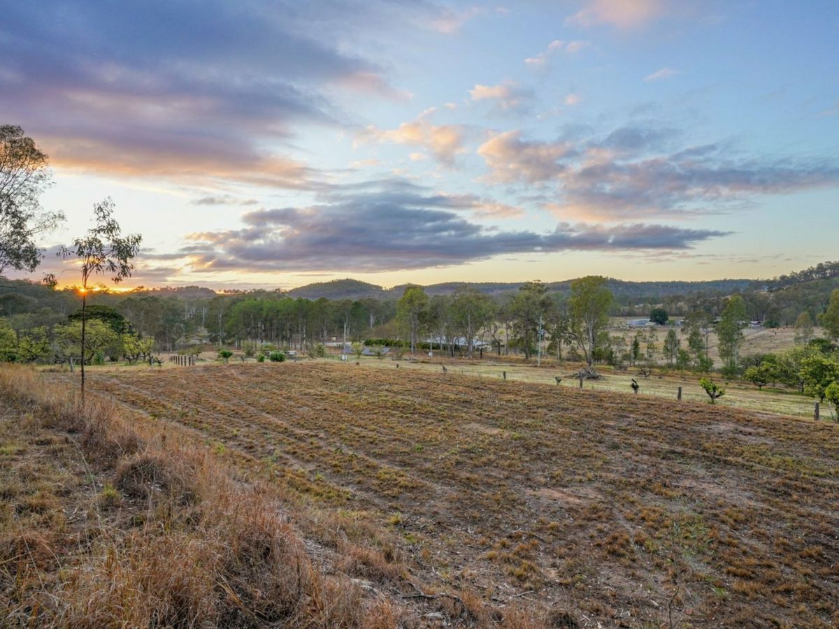 840 Esk Hampton Road, Redbank Creek - image 3