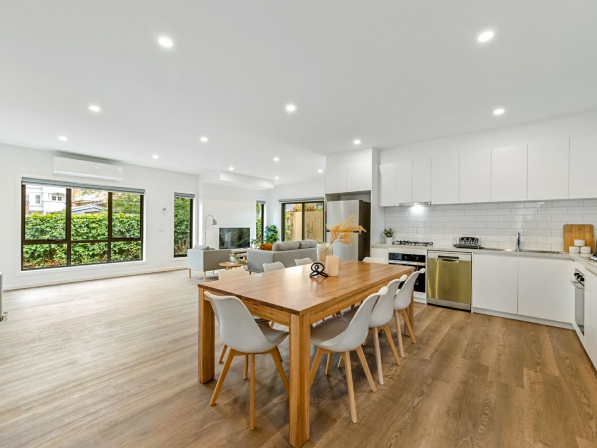 121 Clayton Road, Oakleigh East - image 2