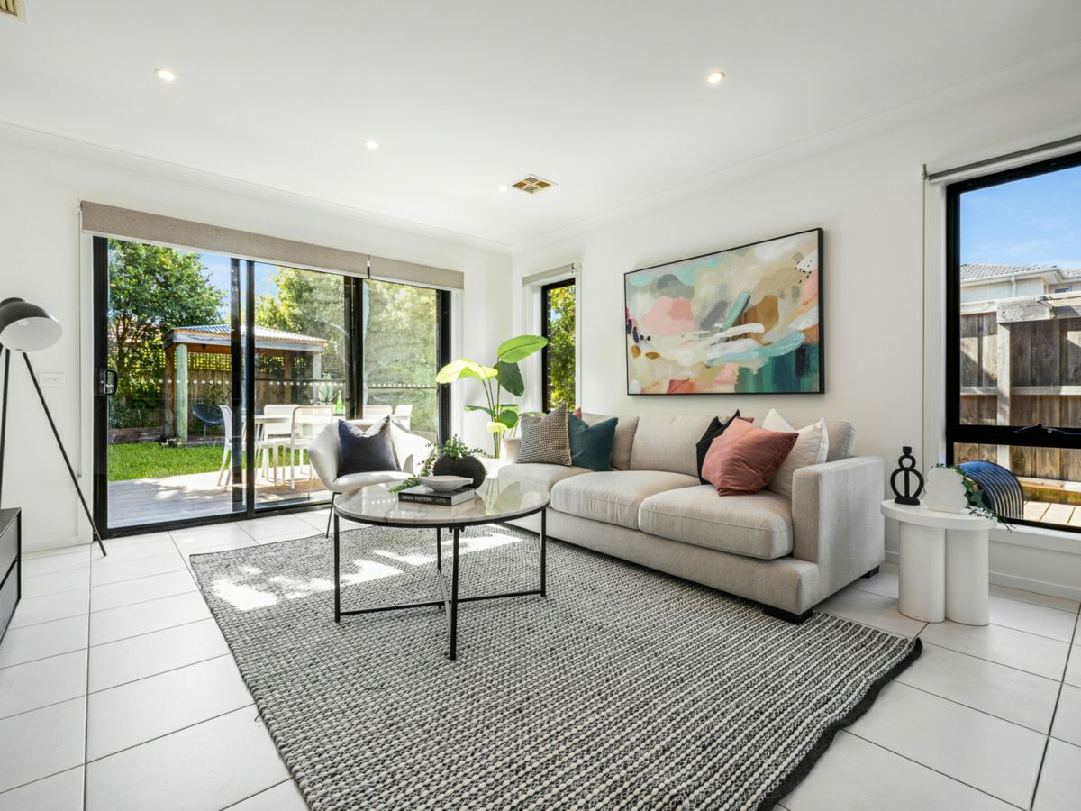 11B Third Street, Clayton South - image 2