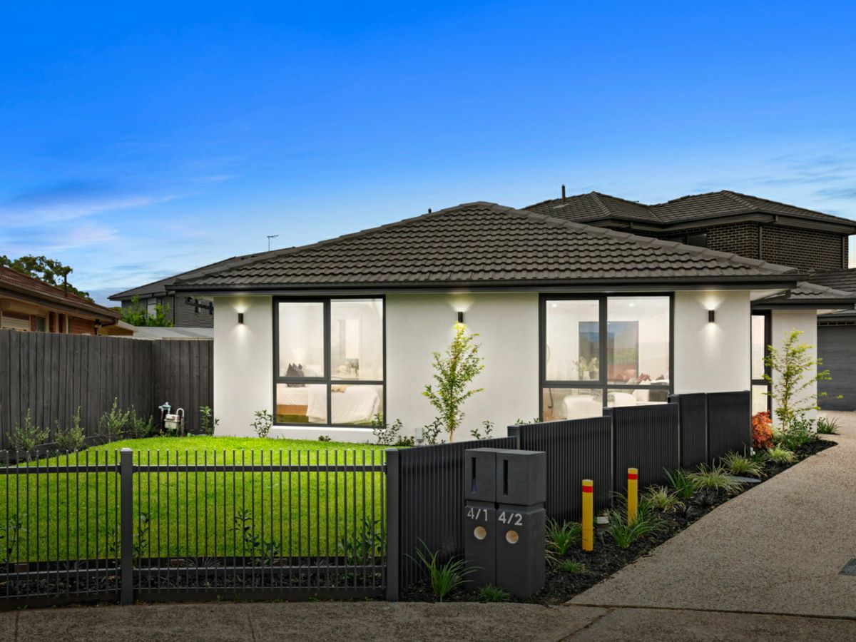 1/4 Wannan Court, Clayton South - image 1