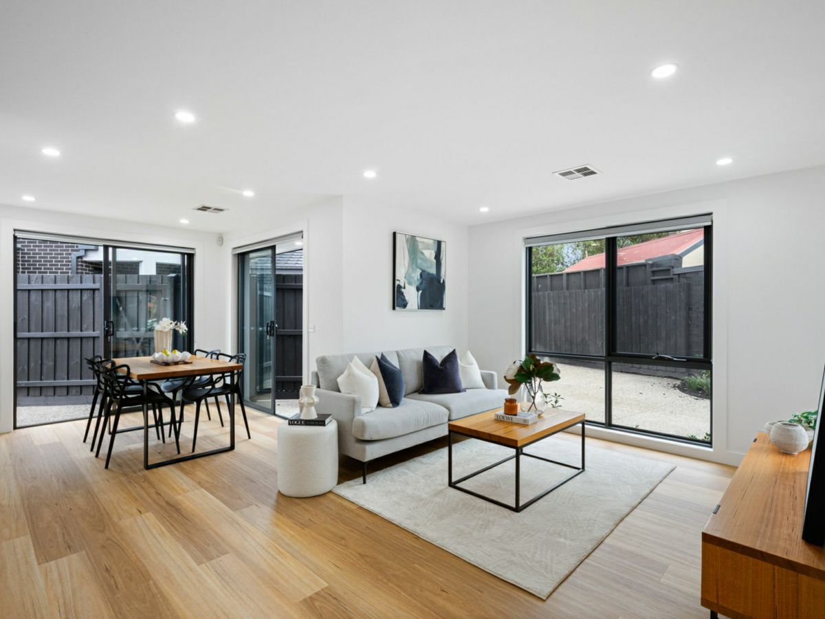 1/4 Wannan Court, Clayton South - image 3